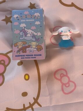 Cinnamoroll Sanrio Charm Blind Box
